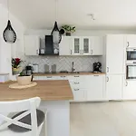 Vila Mellifera