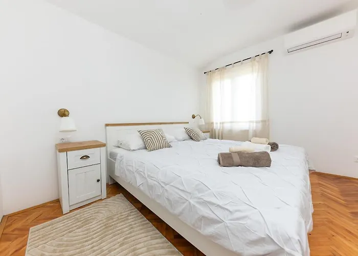 Villa Mellifera *
