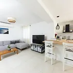Villa Mellifera *