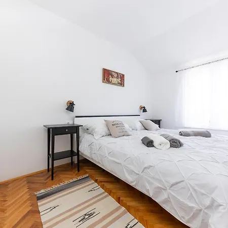 Mellifera ヴィラ *