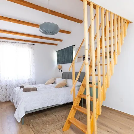 Mellifera Vila Grohote