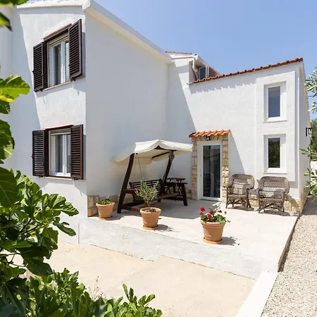 Vila Mellifera Grohote